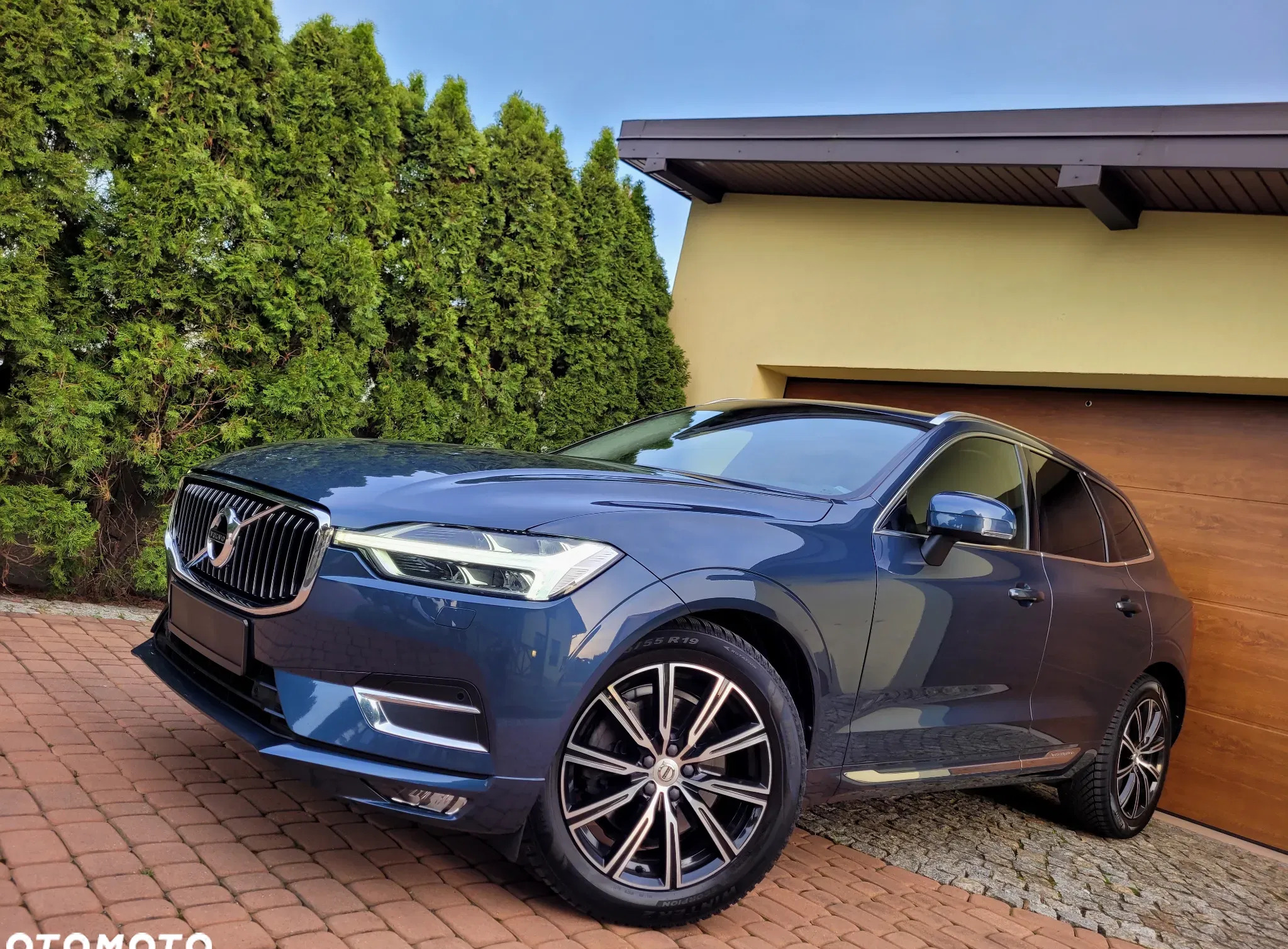 samochody osobowe Volvo XC 60 cena 113500 przebieg: 201000, rok produkcji 2019 z Opoczno